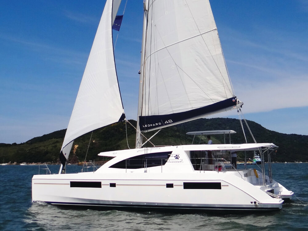 Leopard 48 – Pacific Yachting